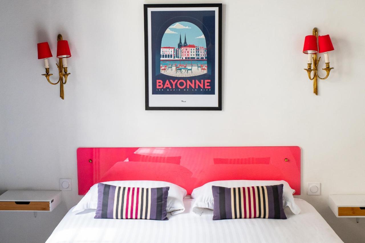 Hotel Le Port Neuf Bajonna Zewnętrze zdjęcie